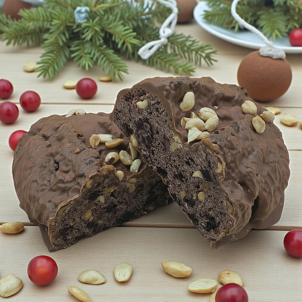 Sauerkirsch-Erdnussstollen